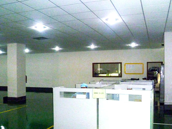 12 SMT line control engineer manager desk.jpg