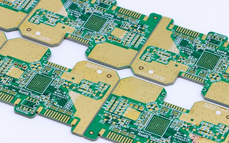 Why do PCB boards need plug holes?